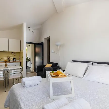 Апартаменты Milena